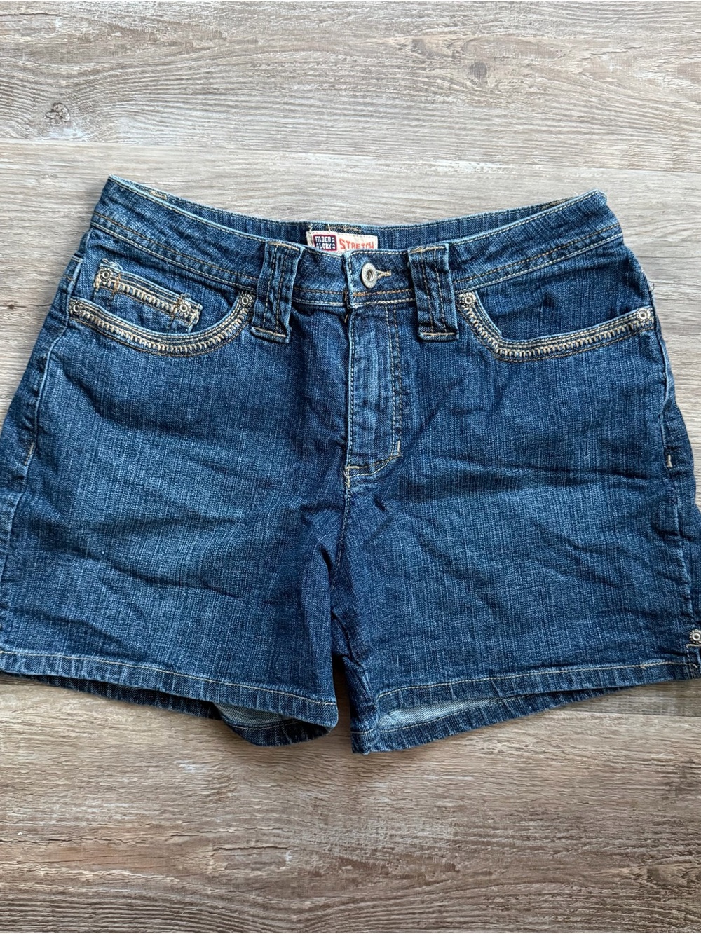 2000s Faded Glory Stretch Denim Shorts Size 4 Embroidered Details
